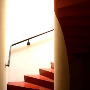 Escalier Rouge Blanc Mdc